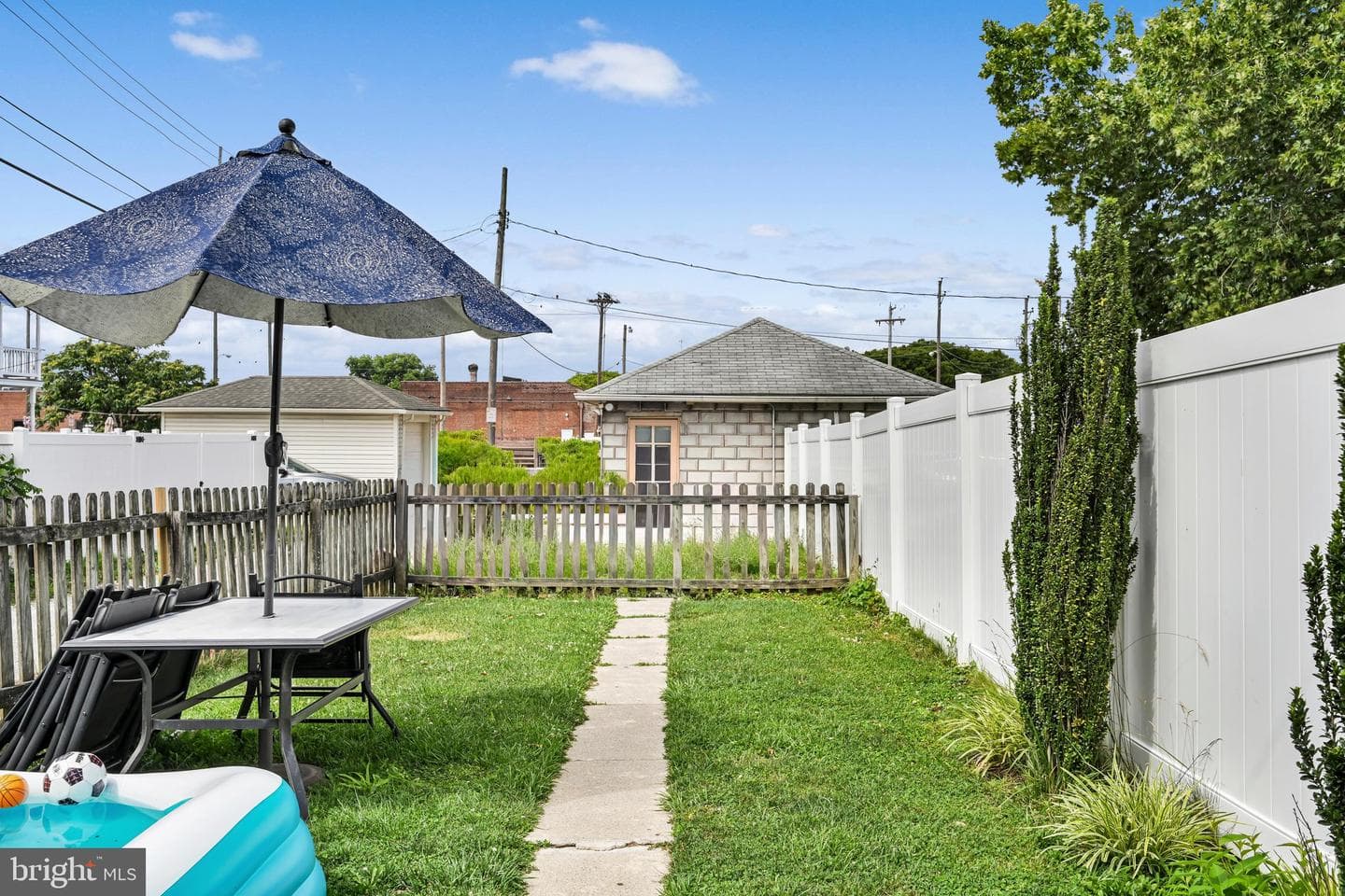 174 S Harrison Street photo 25