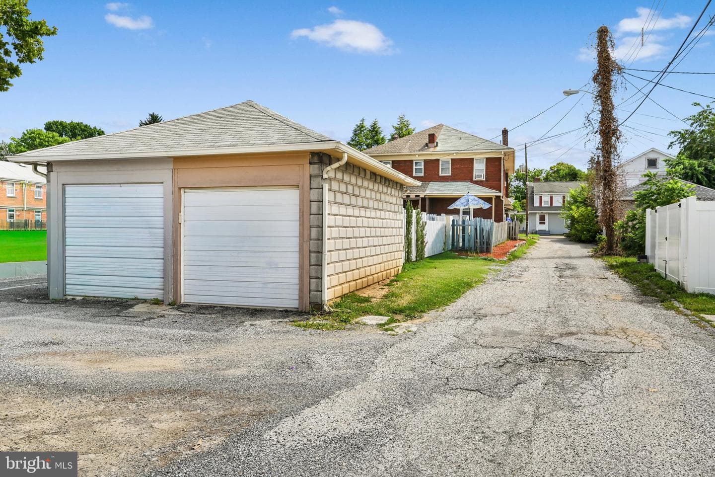 174 S Harrison Street photo 31