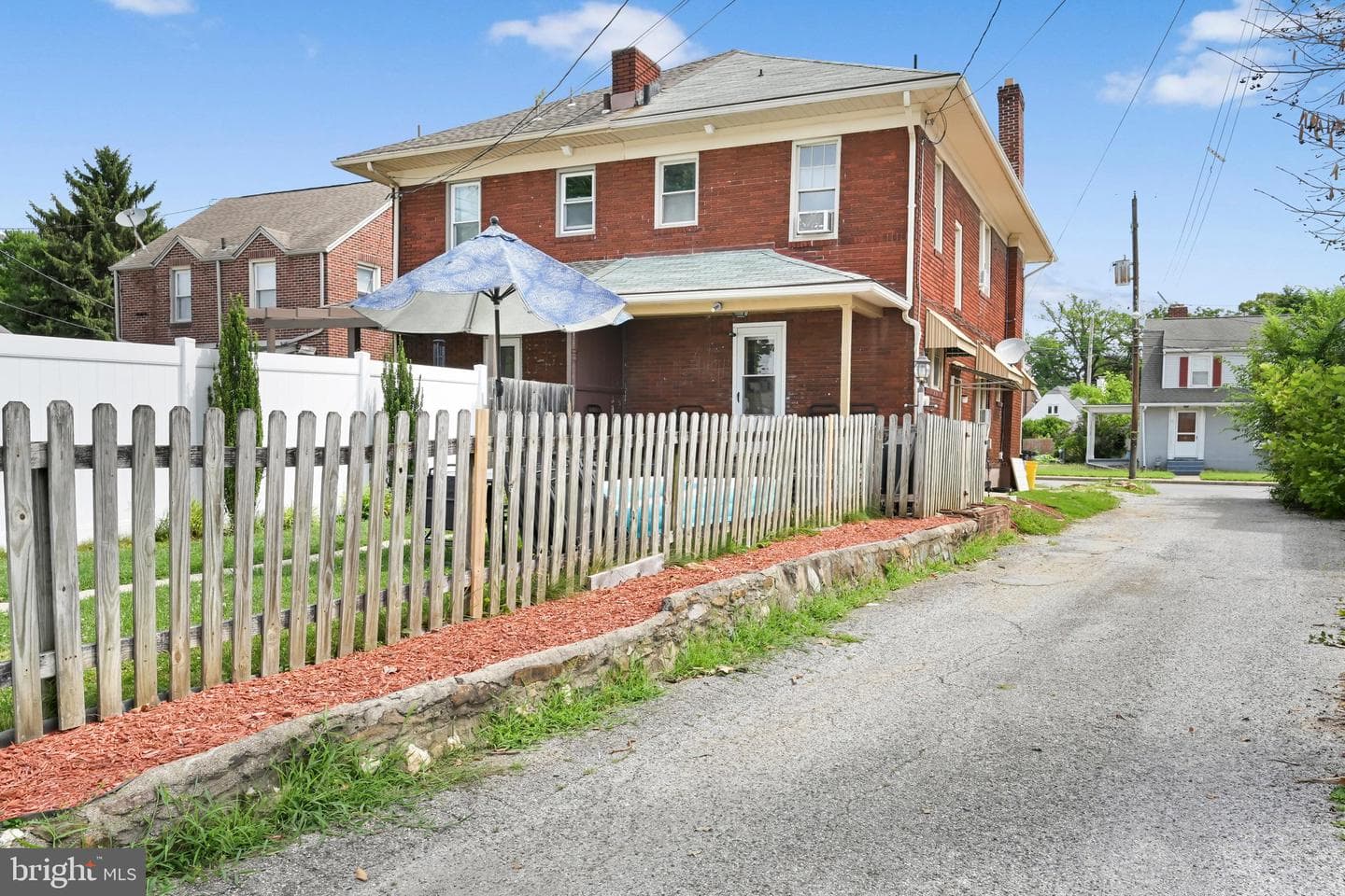 174 S Harrison Street photo 33