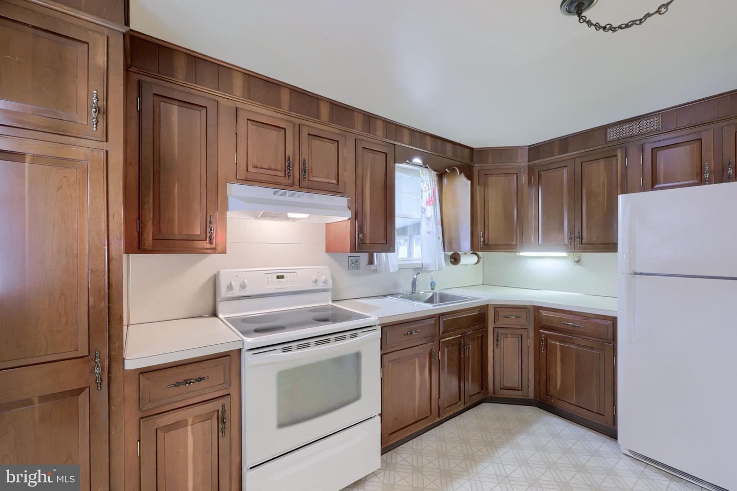 801 Carl Street photo 9