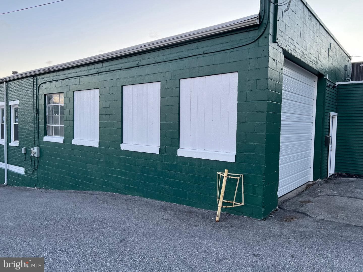 1880 W Market Street, York