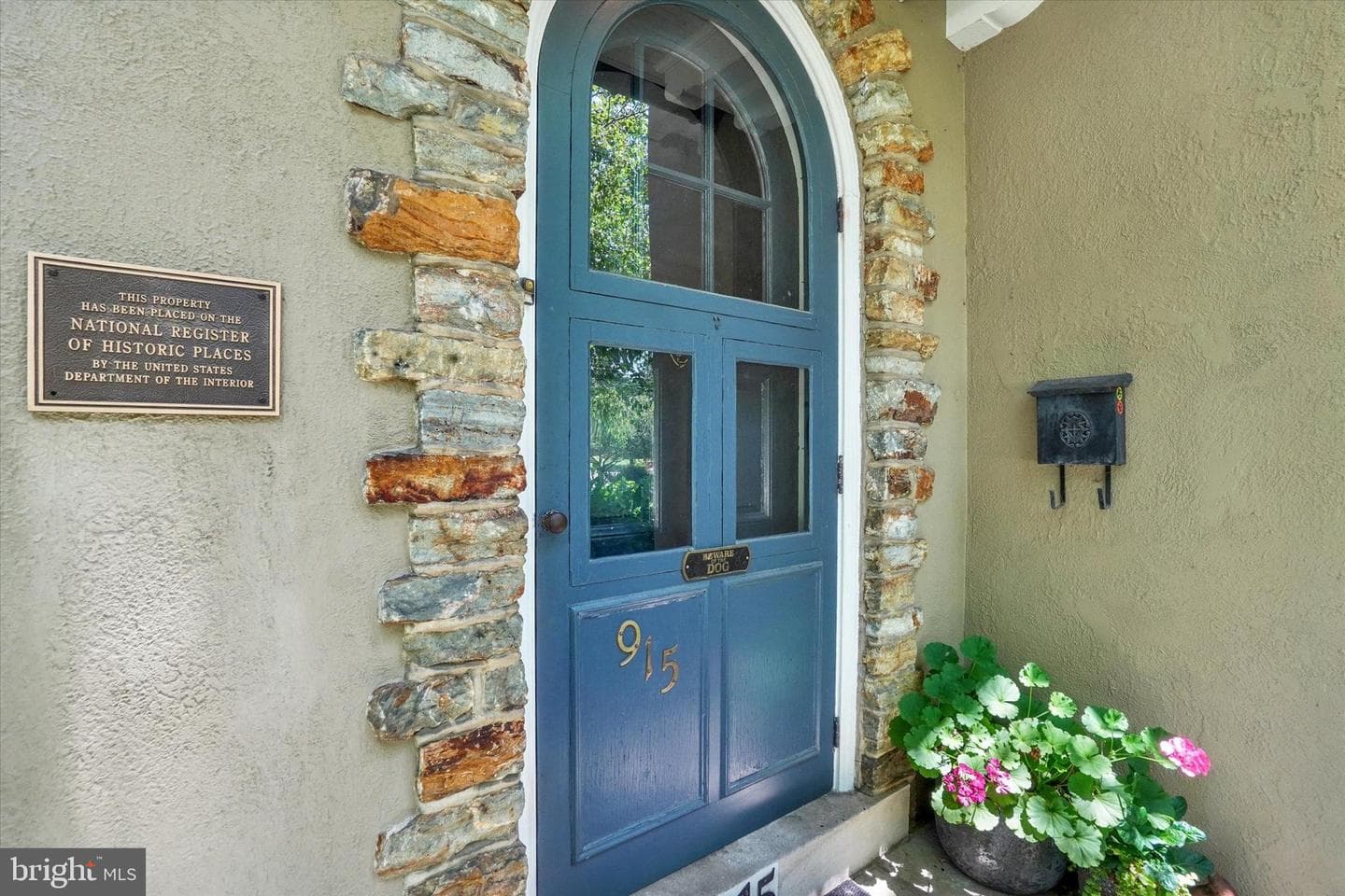 915 Arlington Road photo 6