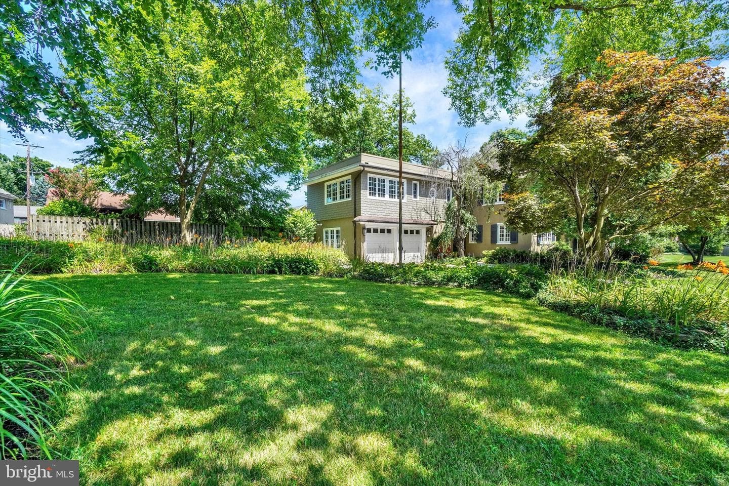 915 Arlington Road photo 67