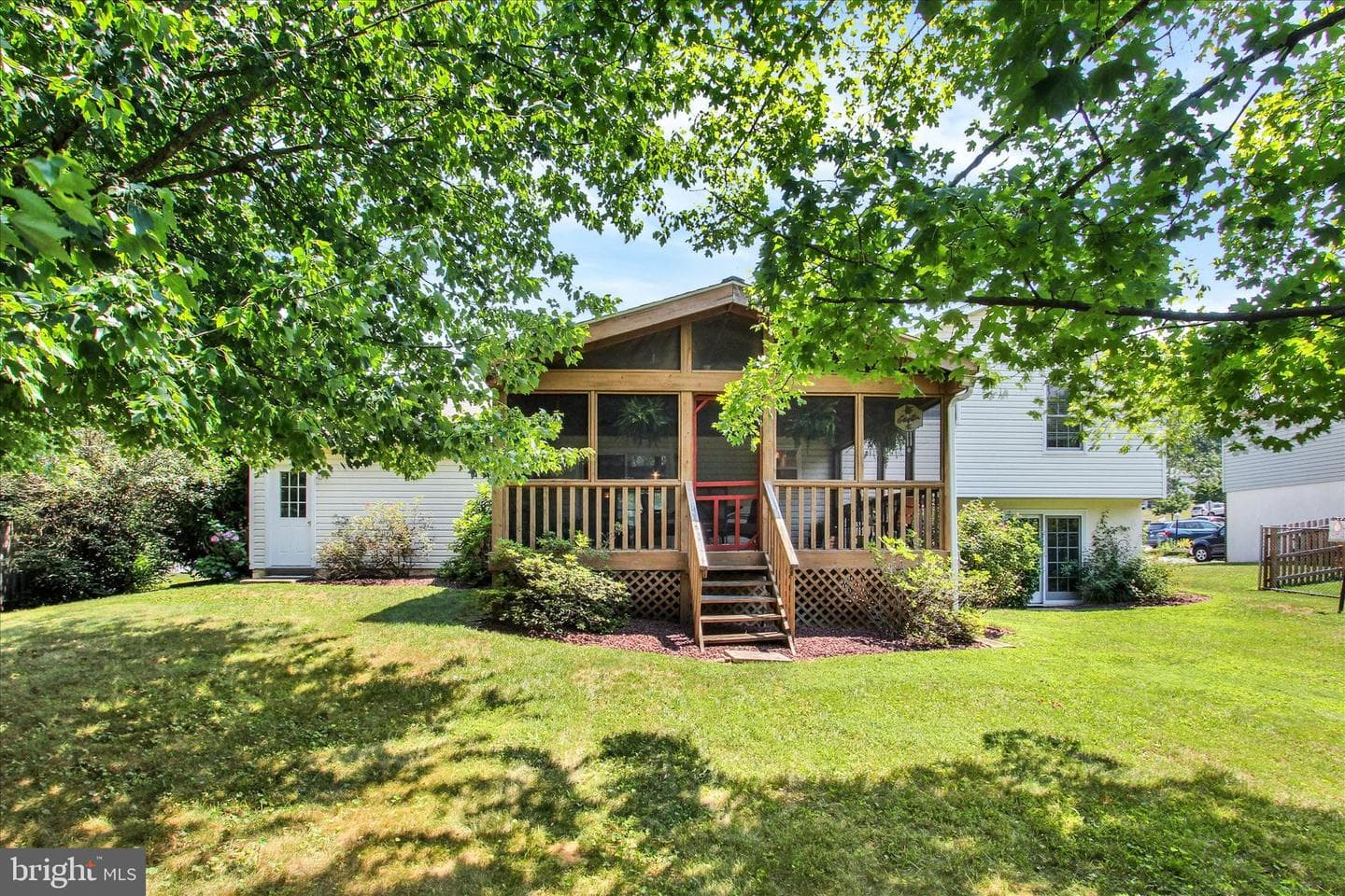 30 Gardenia Drive photo 32