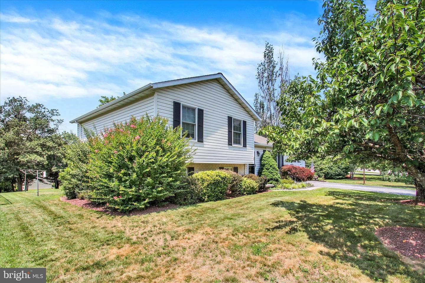 30 Gardenia Drive photo 4