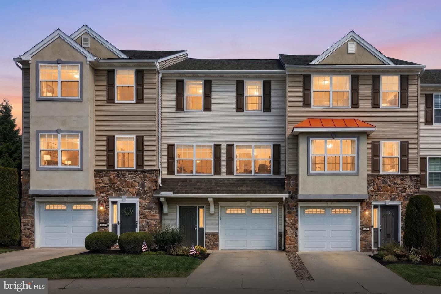 2432 Schultz Way, York