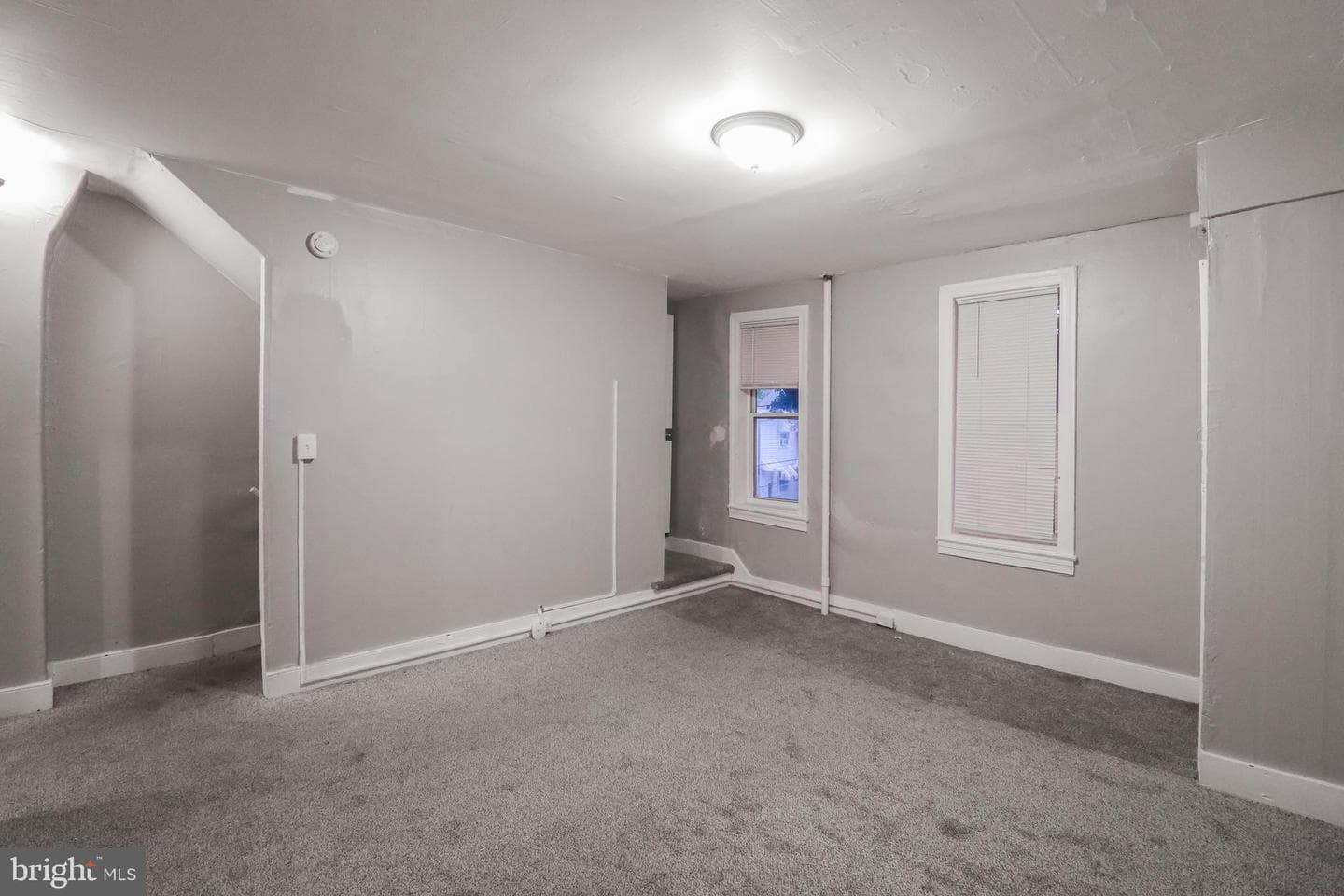 320 Wallace Street photo 12