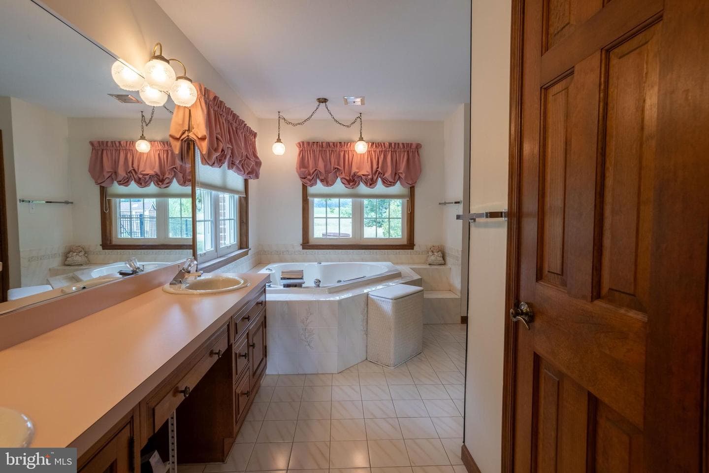 38 Hoffman Road photo 13