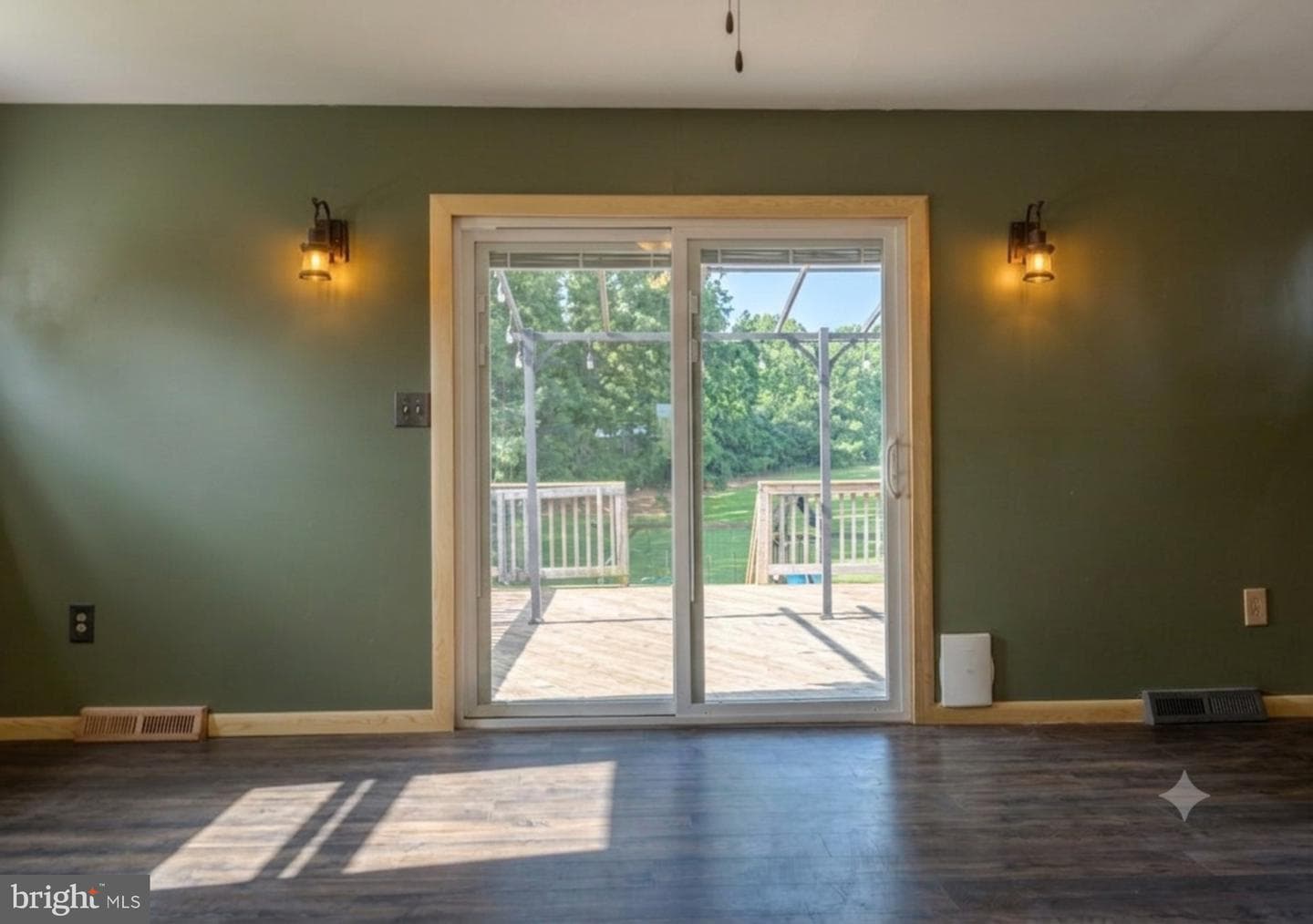 273 Smeach Drive photo 30