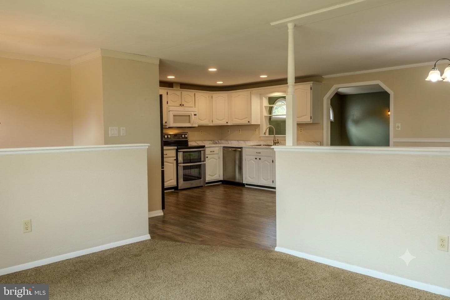 273 Smeach Drive photo 8