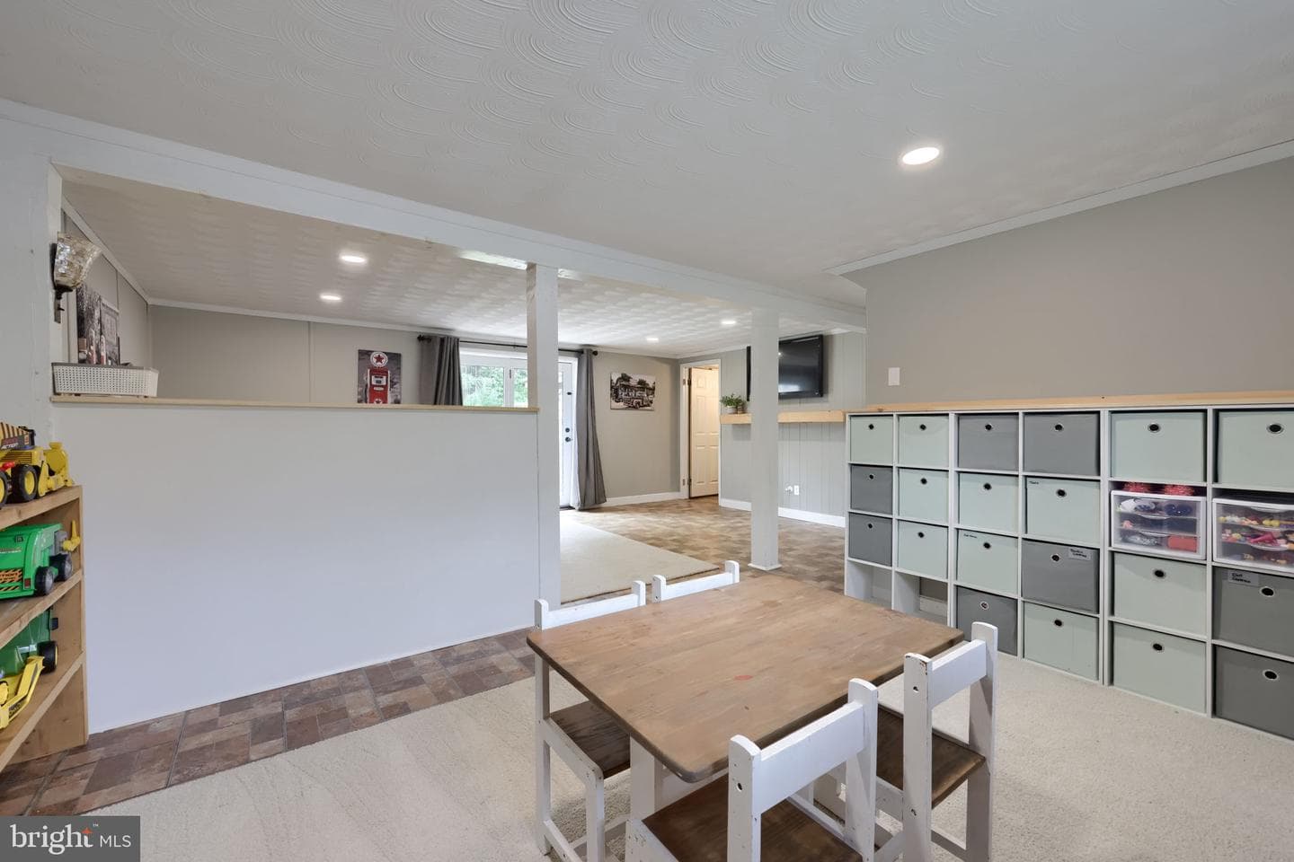 2520 Log Cabin Road photo 34