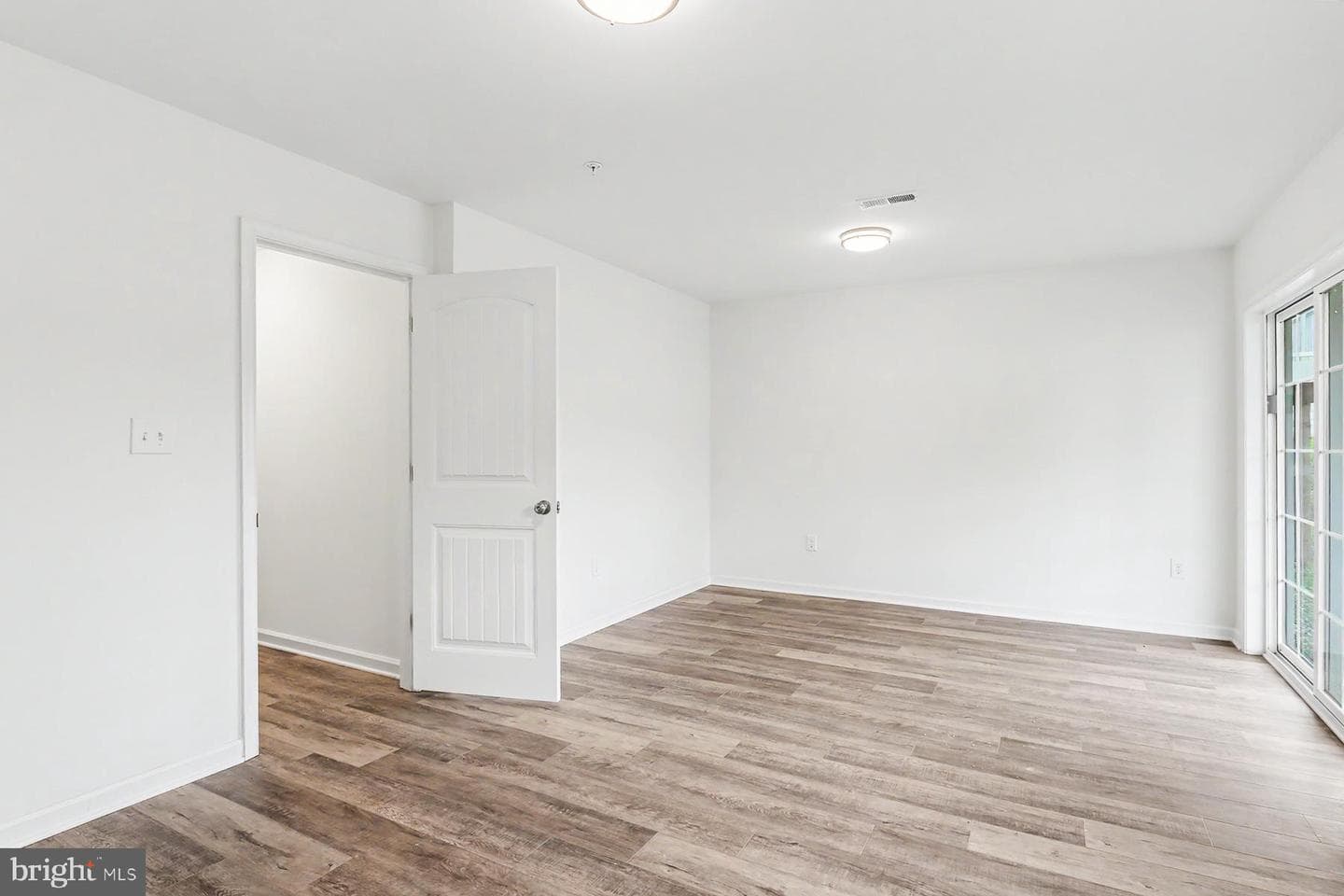 308 Avon Drive photo 4