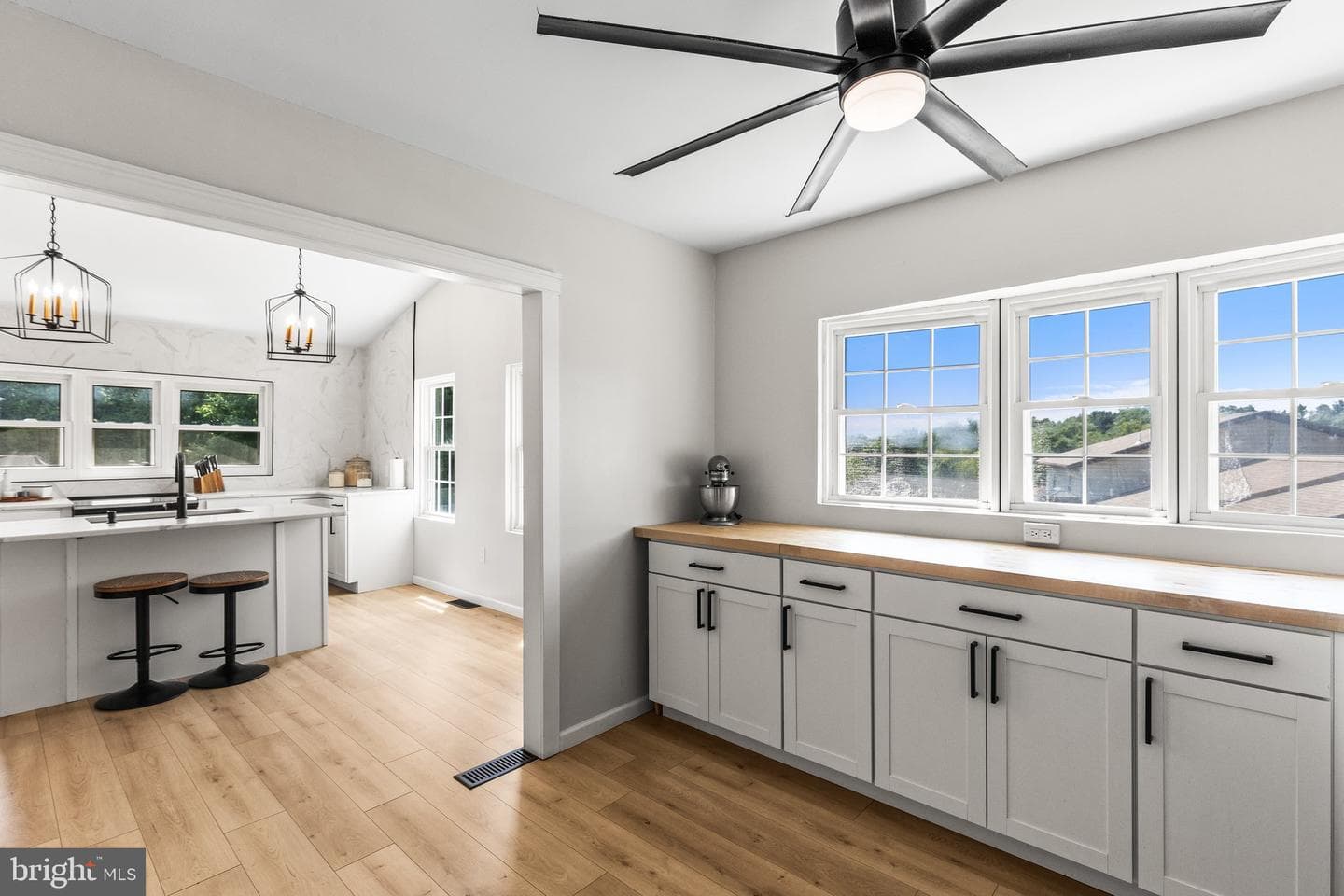 29 Colonial Drive photo 18