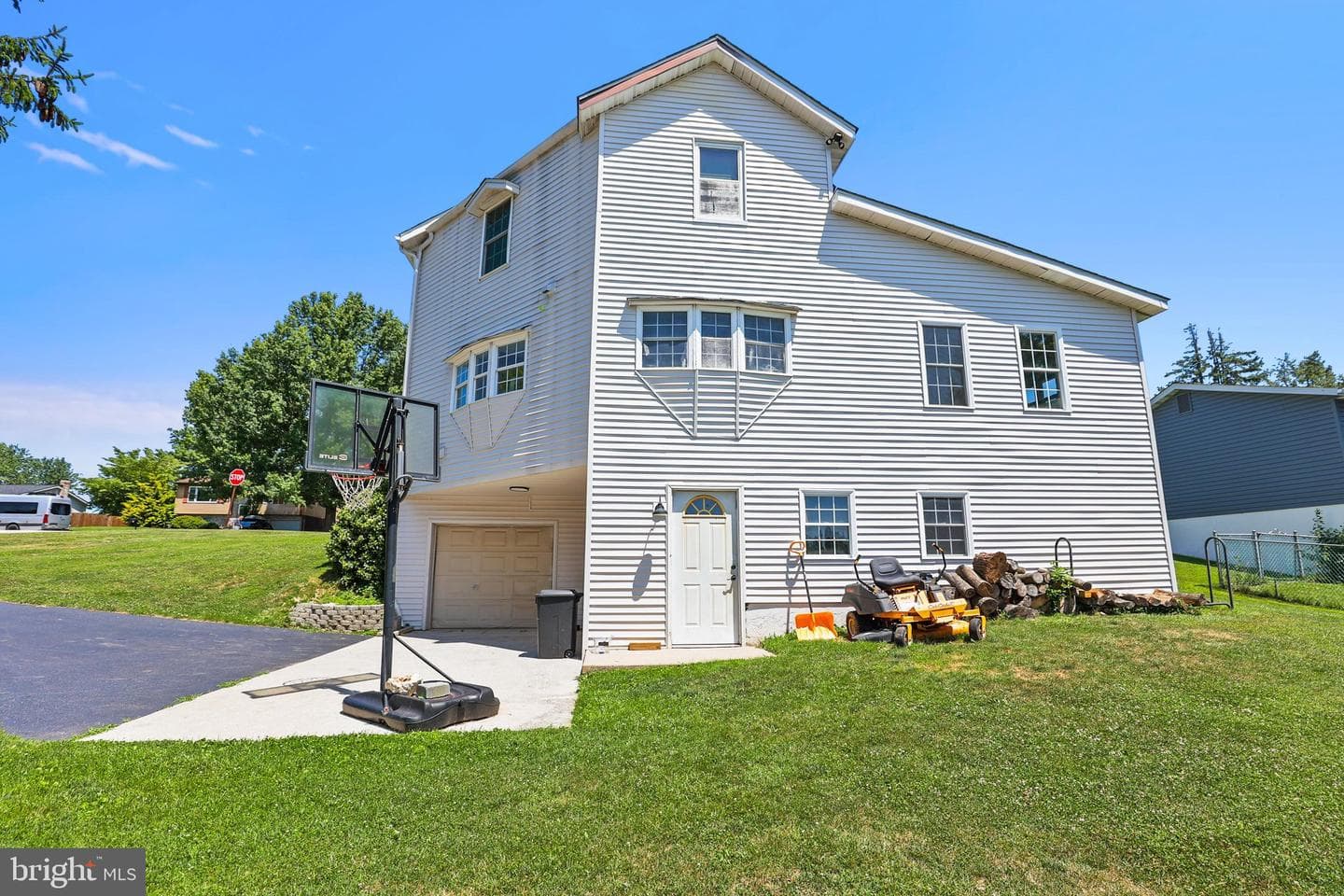 29 Colonial Drive photo 49