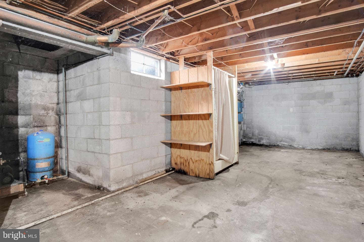 811 Greenbriar Road photo 38