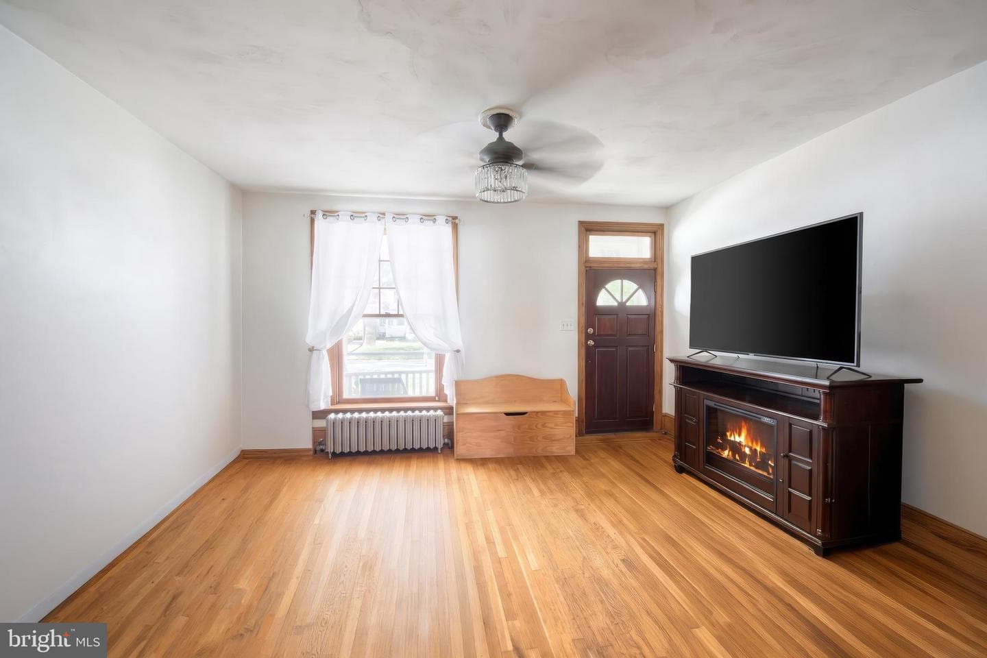 509 W Broadway photo 12