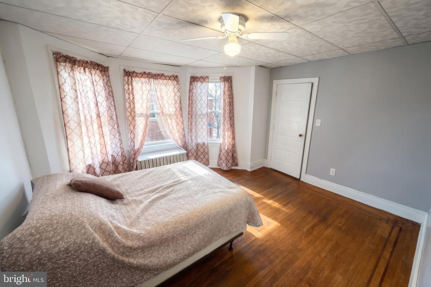 509 W Broadway photo 21