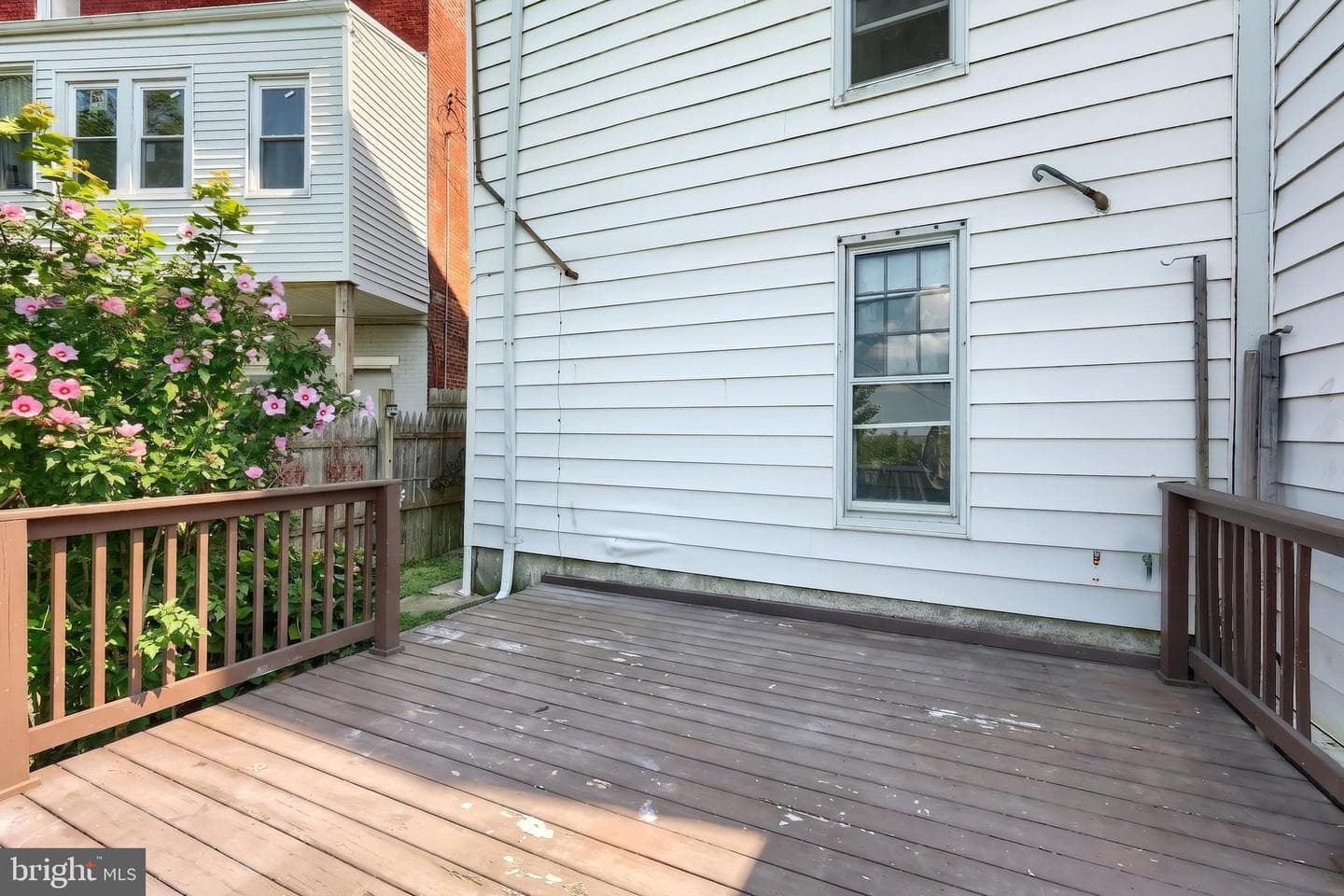 509 W Broadway photo 6