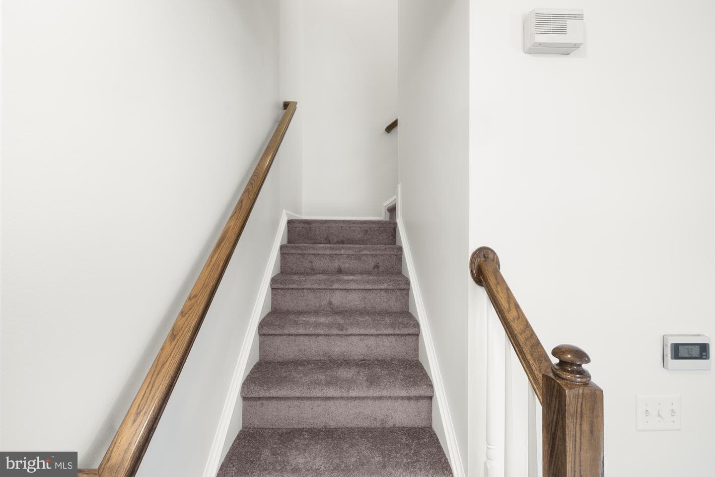 418 Charles Avenue photo 14