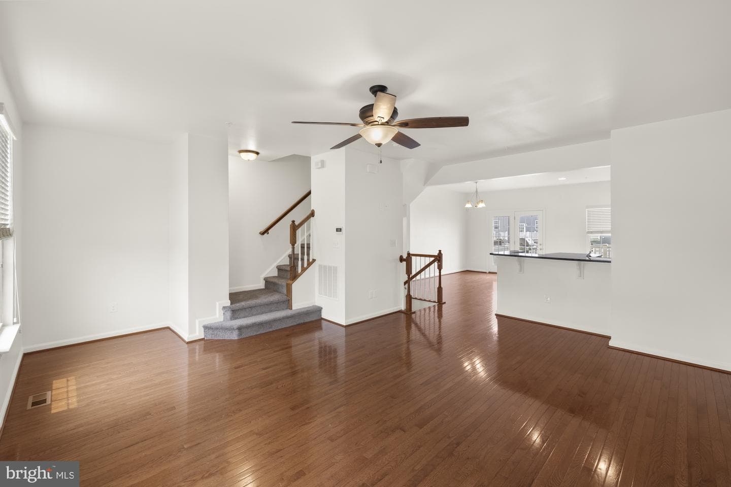 418 Charles Avenue photo 15