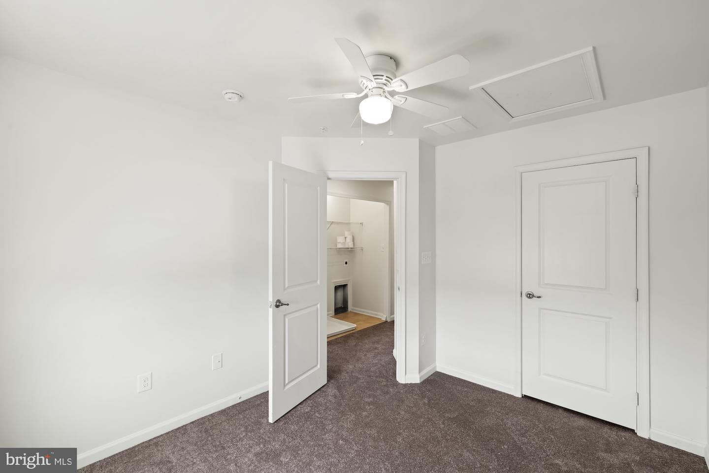 418 Charles Avenue photo 3