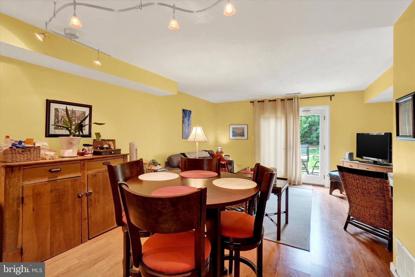 739 Hardwick Place photo 7