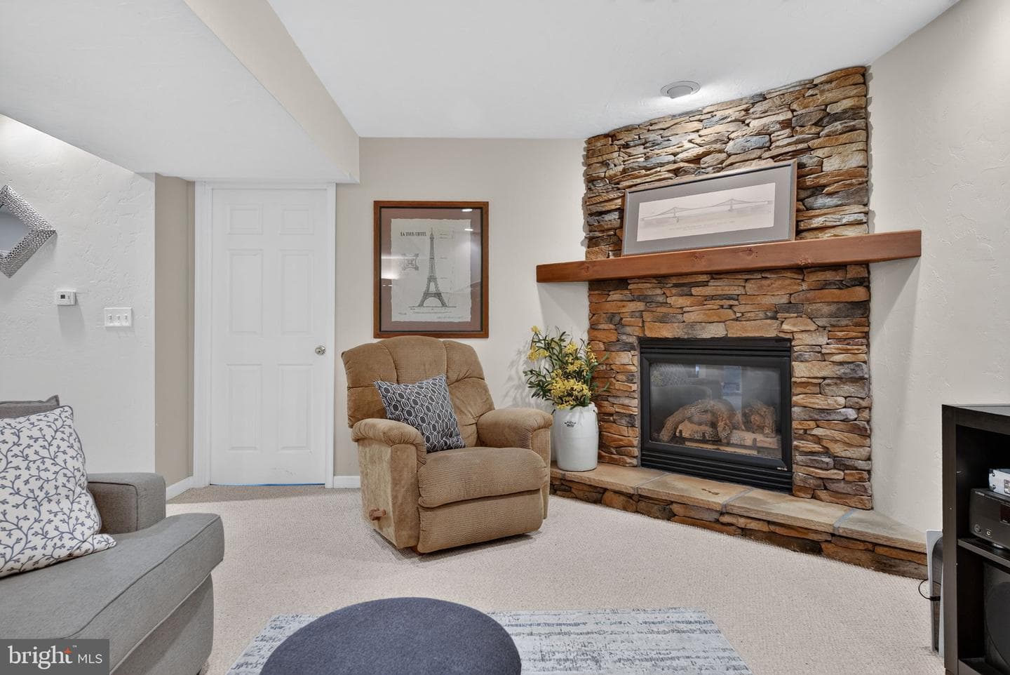 432 White Rose Lane photo 35