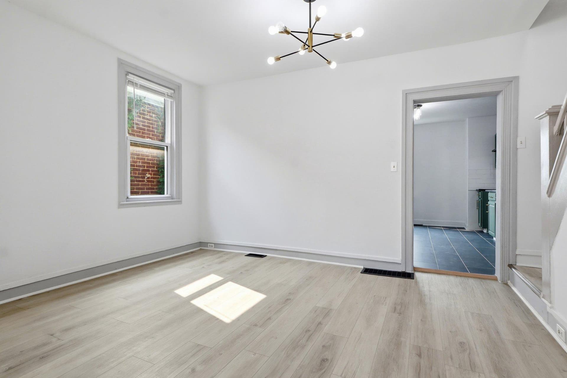 1269 E Philadelphia Street photo 4
