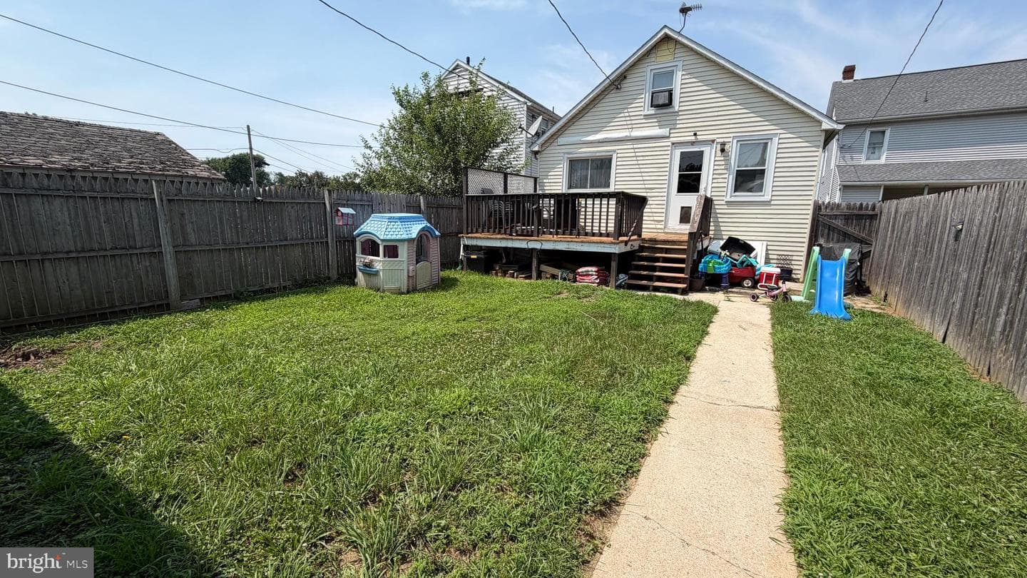 903 York Street photo 32