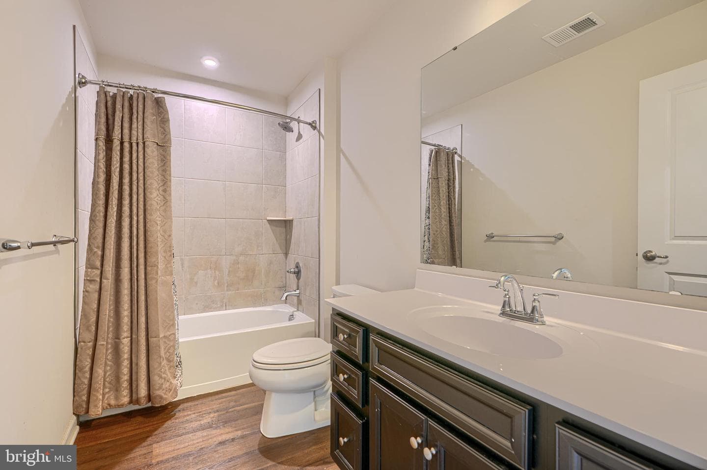 219 Chadsworth Way photo 49