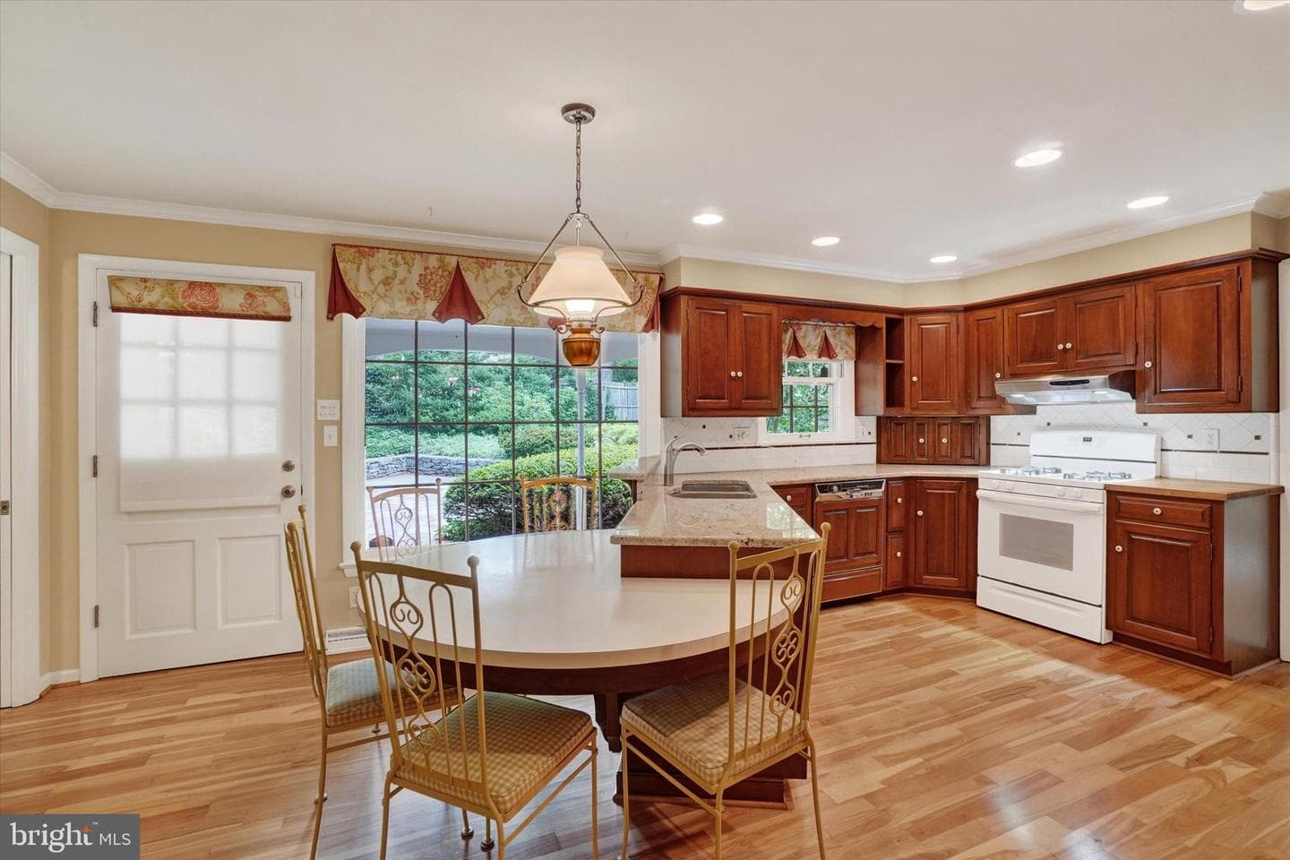 100 Shelbourne Drive photo 13