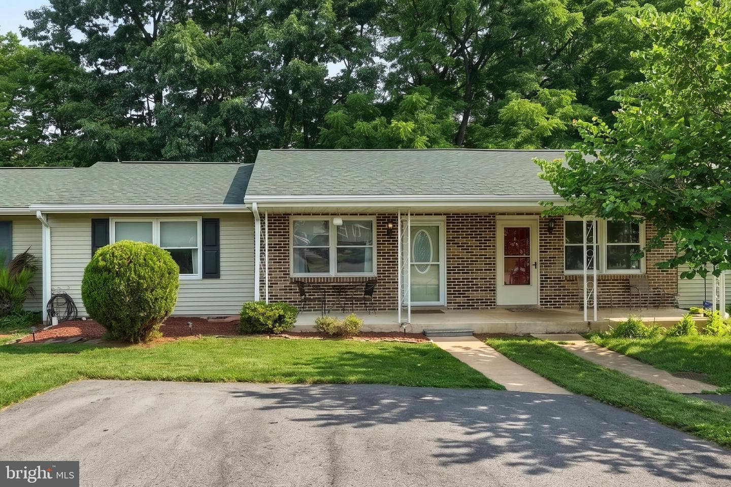 3802 Fox Chase Drive photo 3