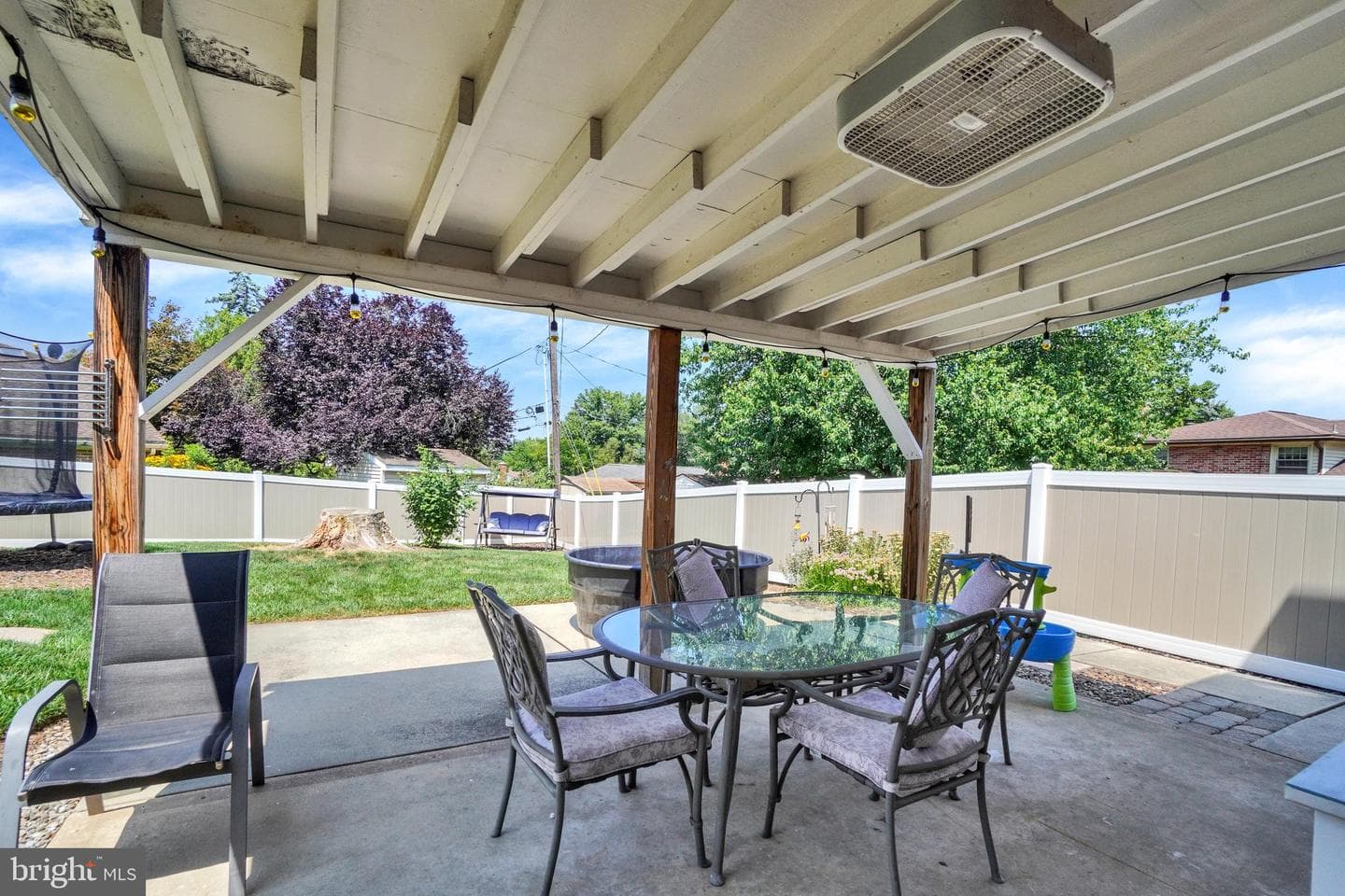 970 Sundale Drive photo 25