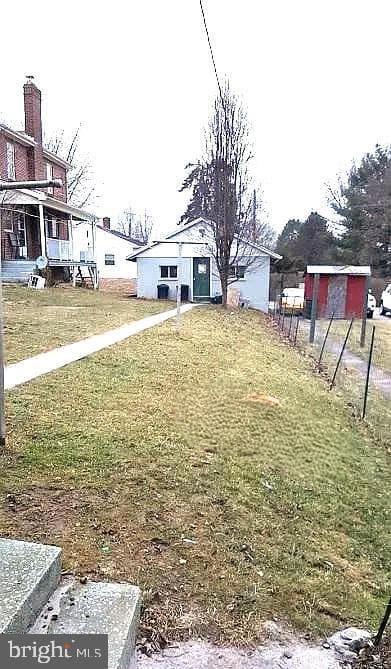 878 York Street photo 6
