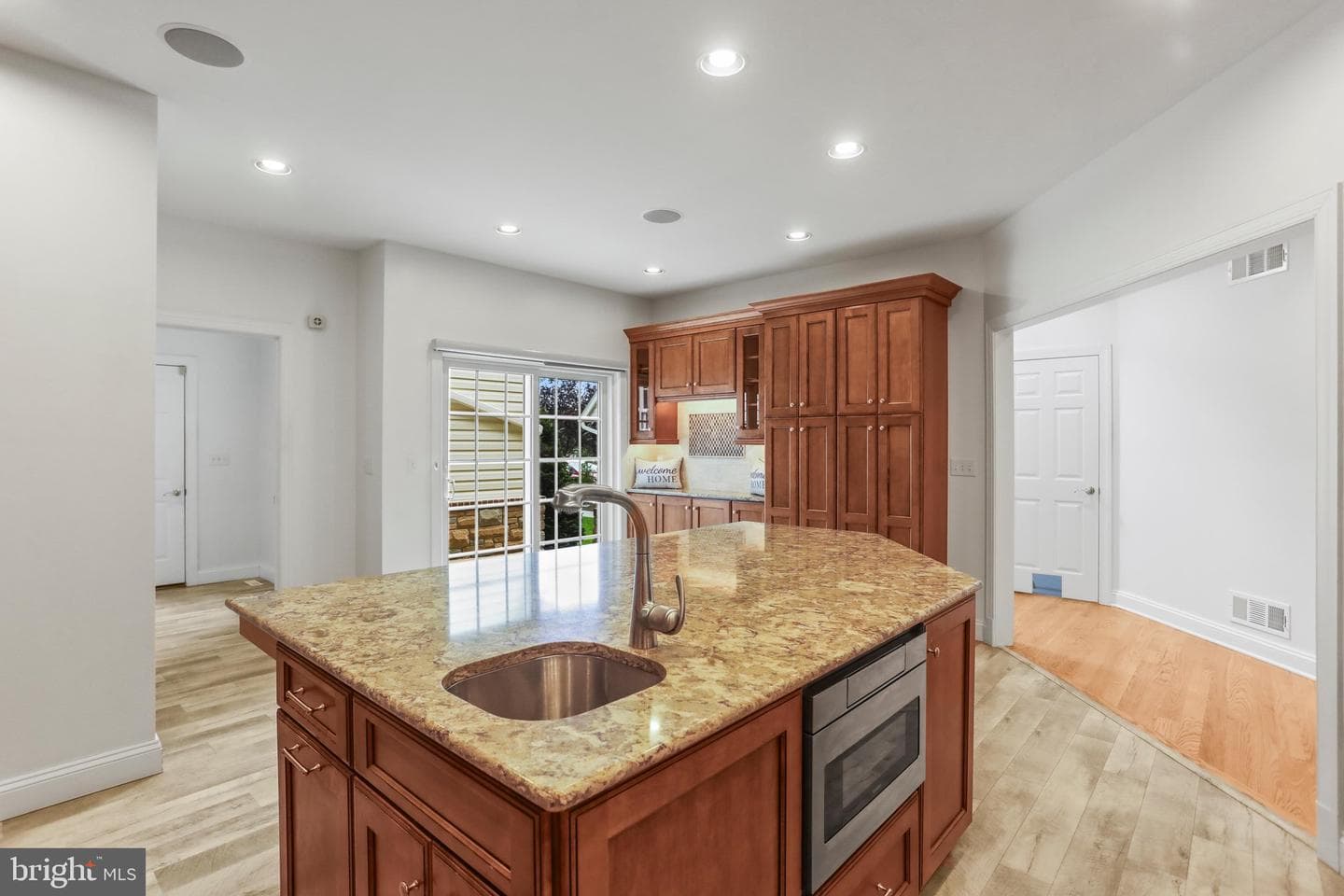 1443 Turnberry Court photo 9