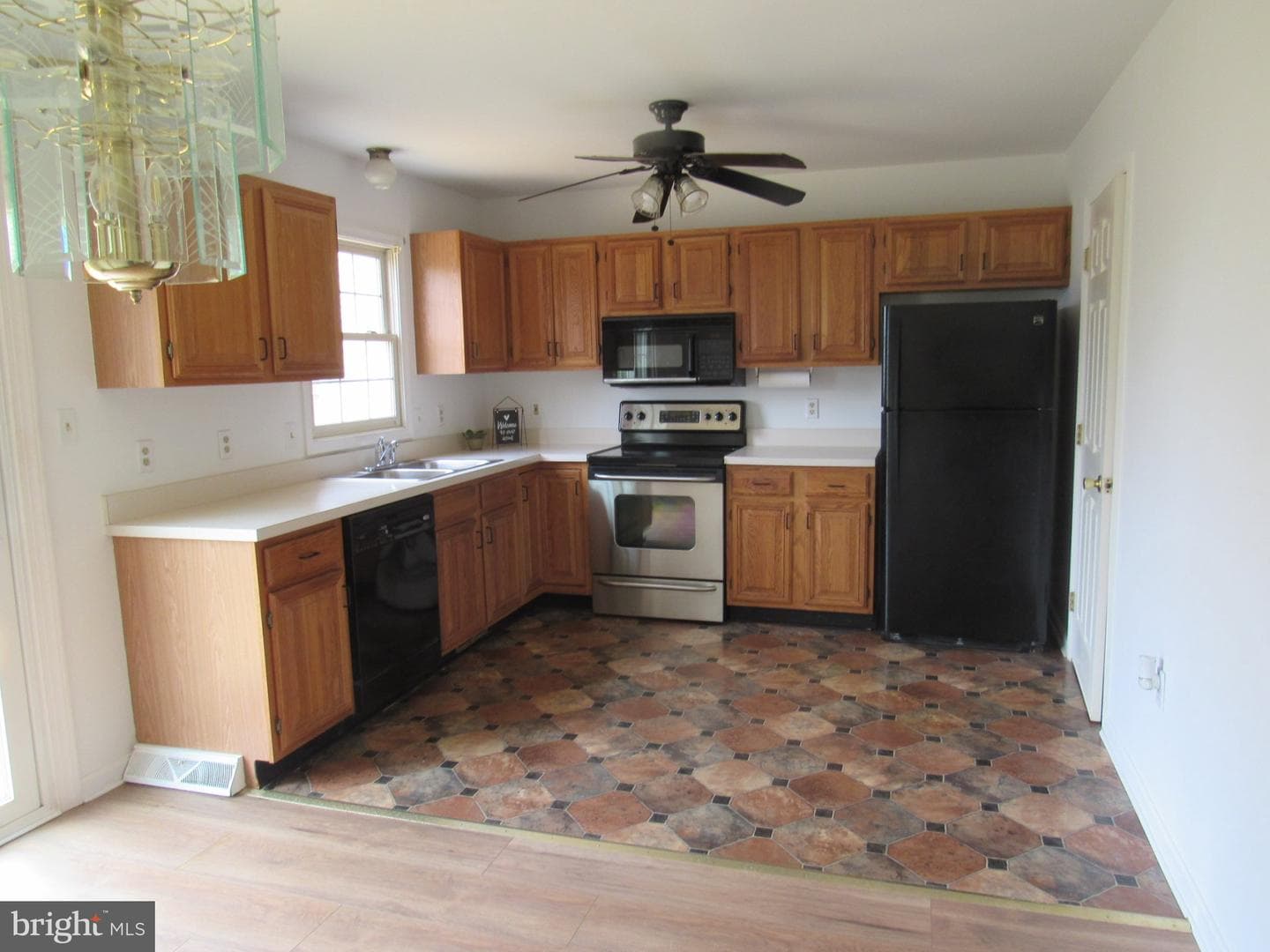 2685 Woodmont Drive photo 7