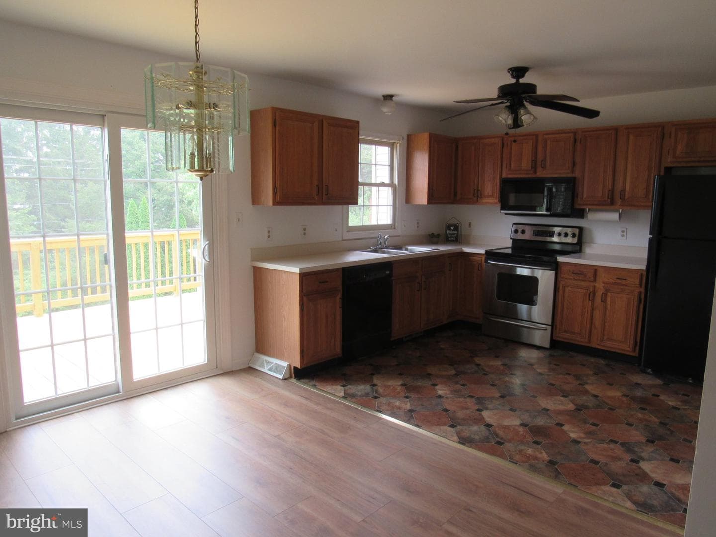 2685 Woodmont Drive photo 8