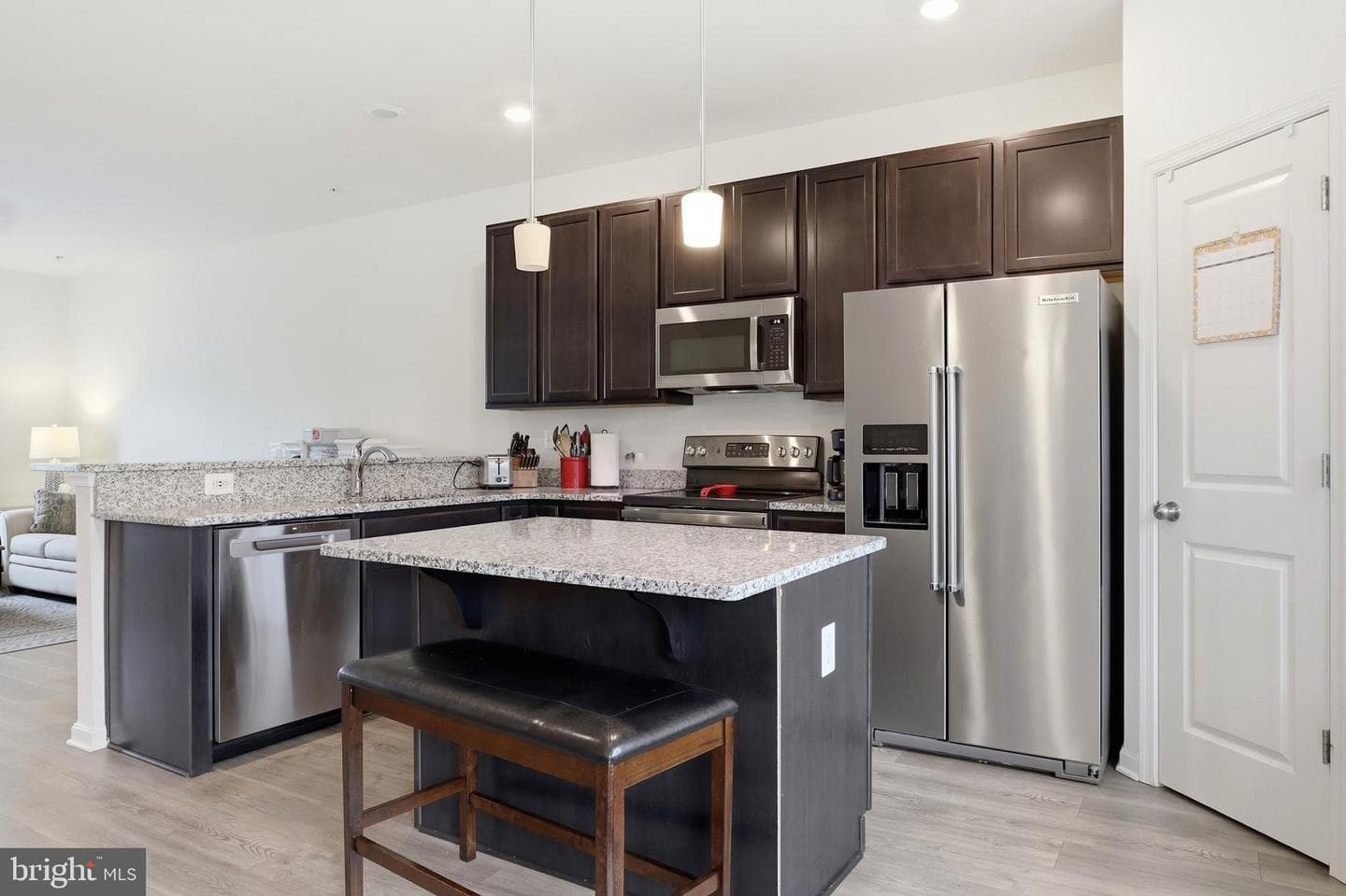 141 Sussex Place photo 12