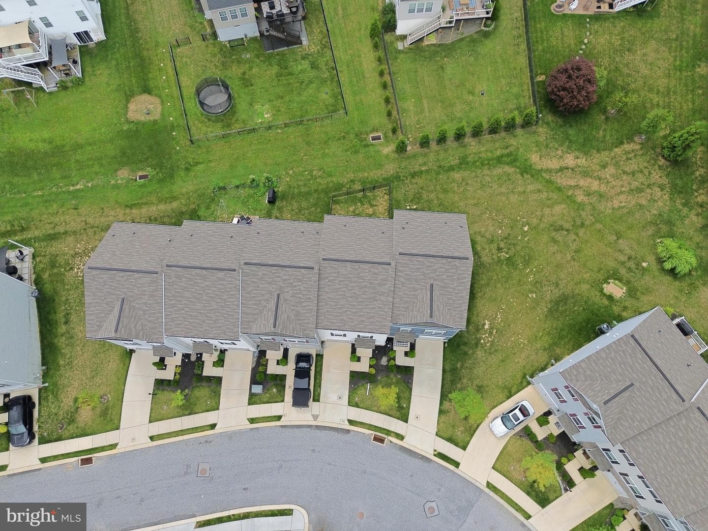 141 Sussex Place photo 34
