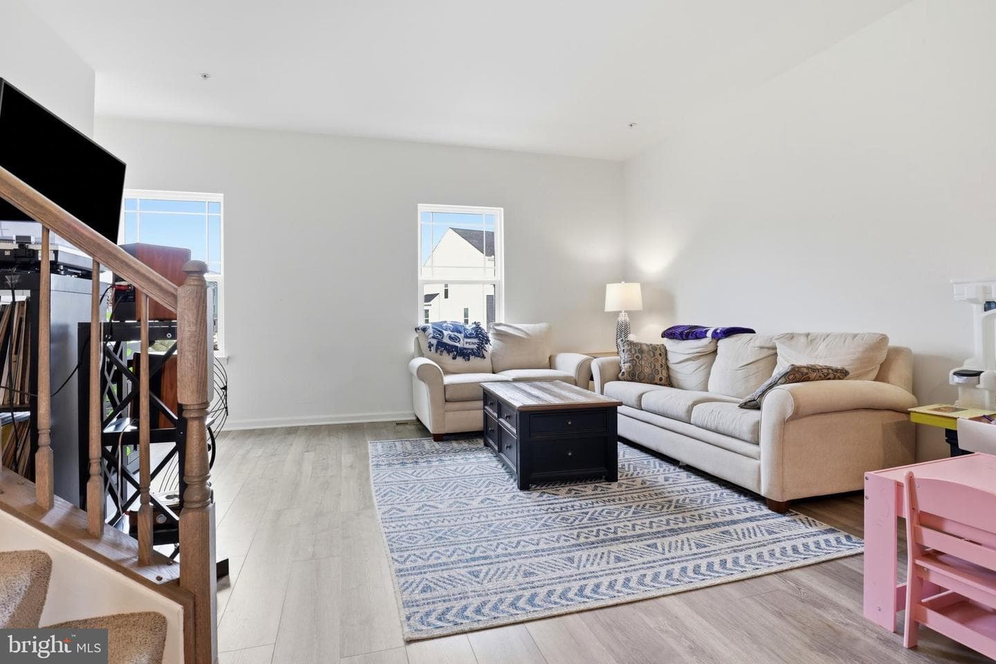 141 Sussex Place photo 8