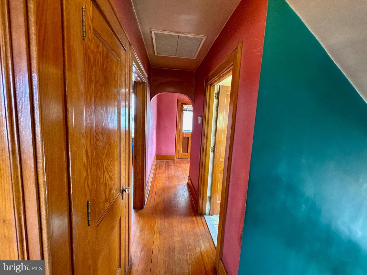 990 E Philadelphia Street photo 30