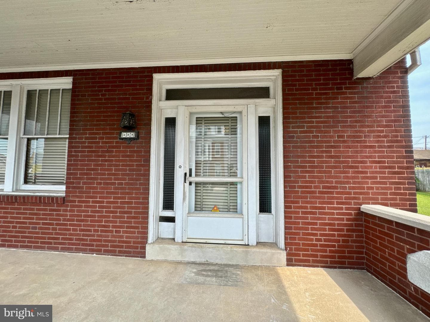990 E Philadelphia Street photo 5