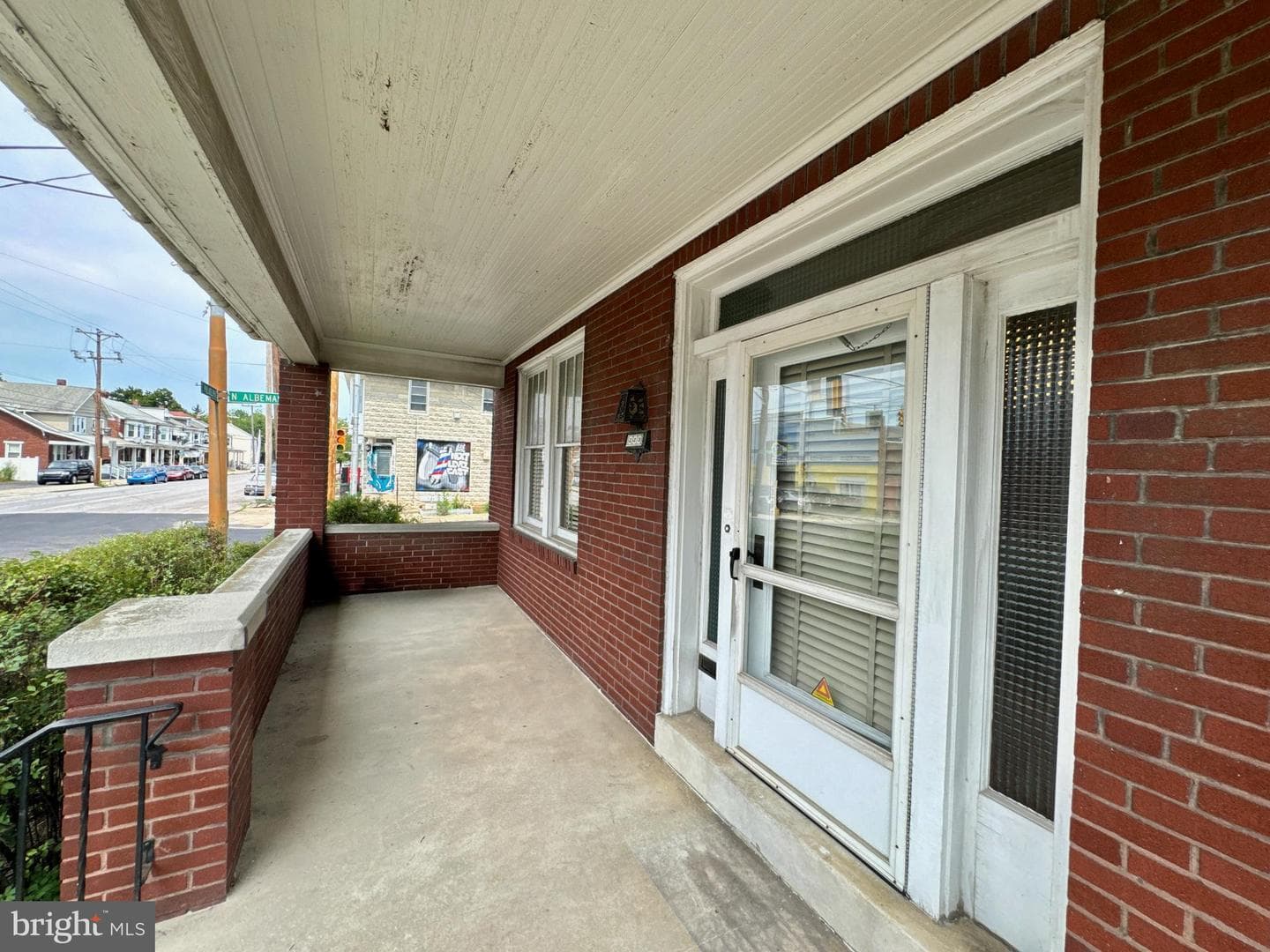 990 E Philadelphia Street photo 6
