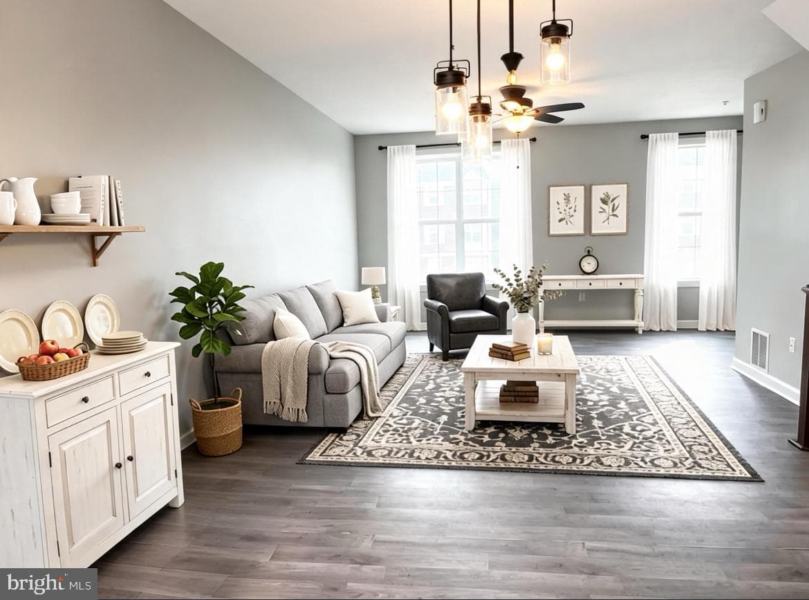 522 Charles Avenue photo 4