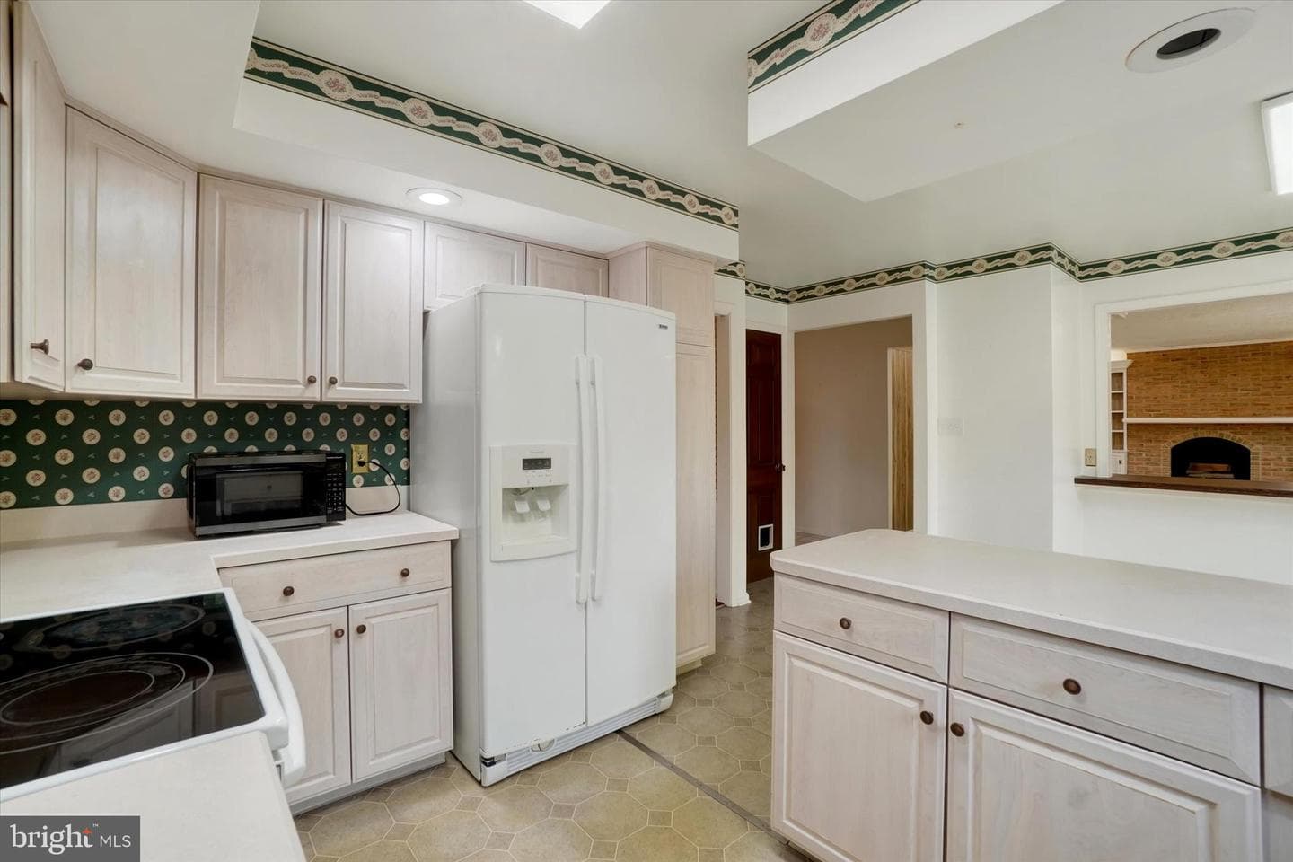 3706 Silverwood Drive photo 17