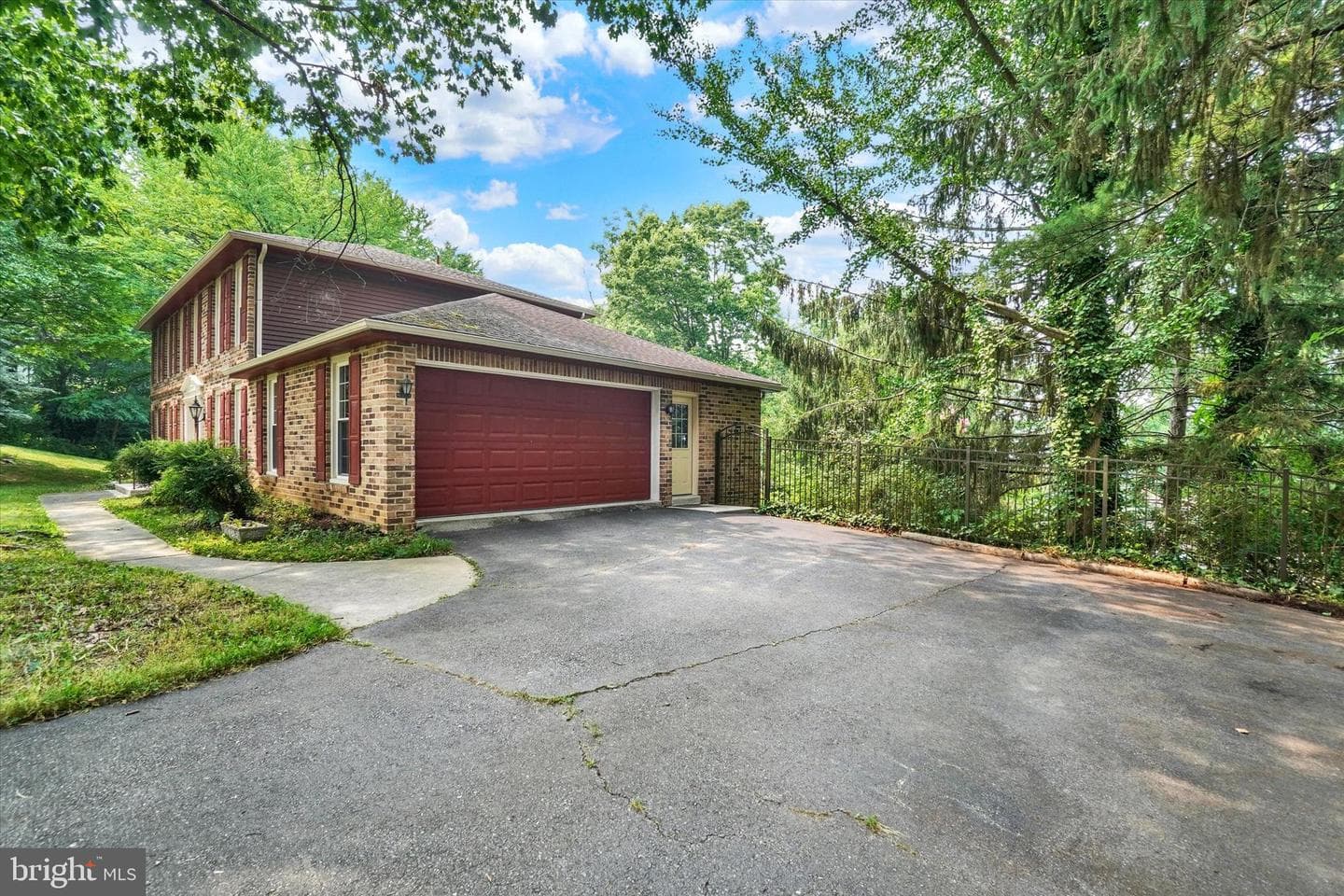 3706 Silverwood Drive photo 3
