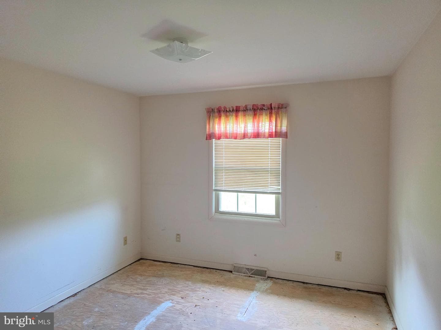 3765 Compton Lane photo 9