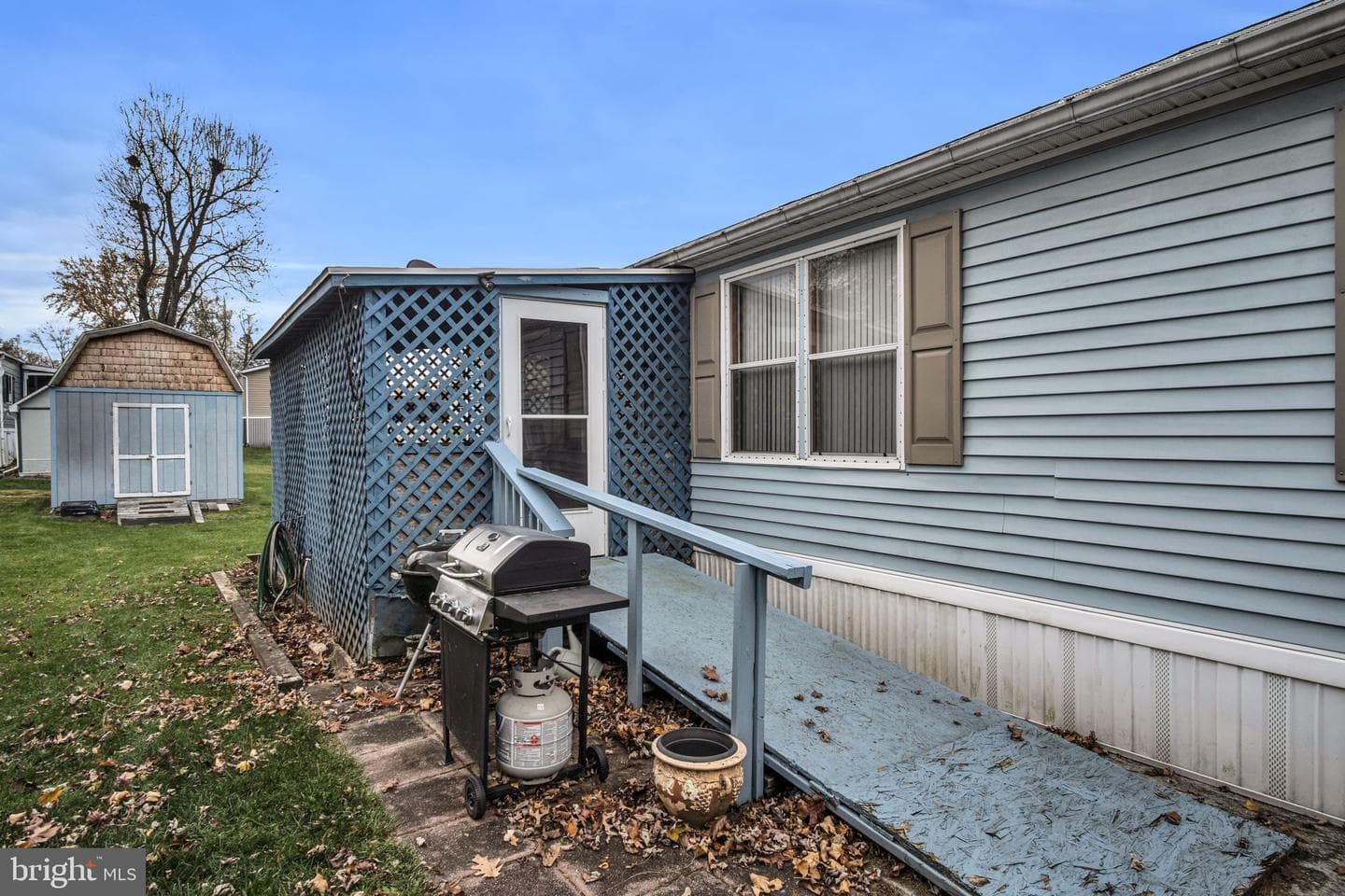 84 Buttonwood Drive photo 32