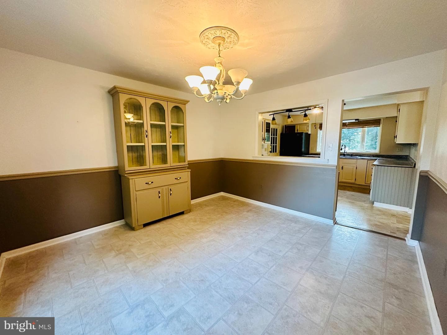 35 Johnston Circle photo 8