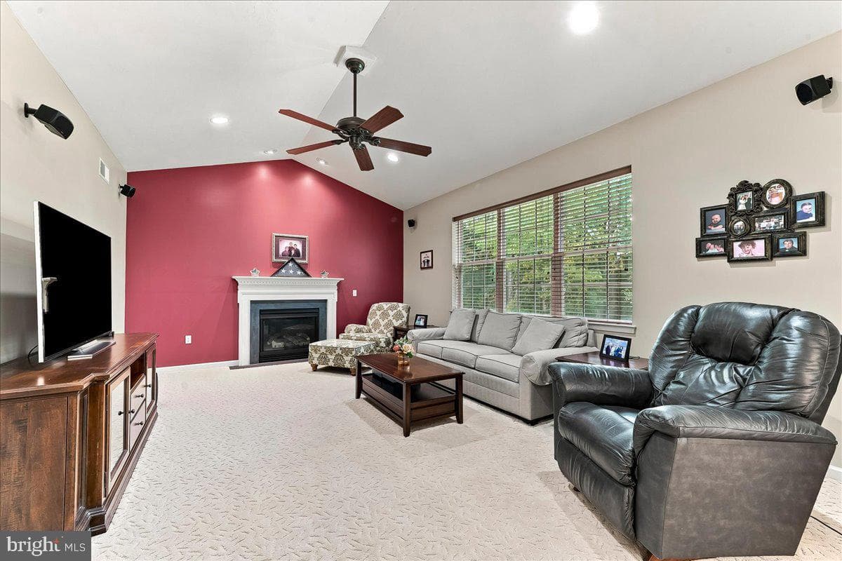 125 Fieldstone Court photo 15